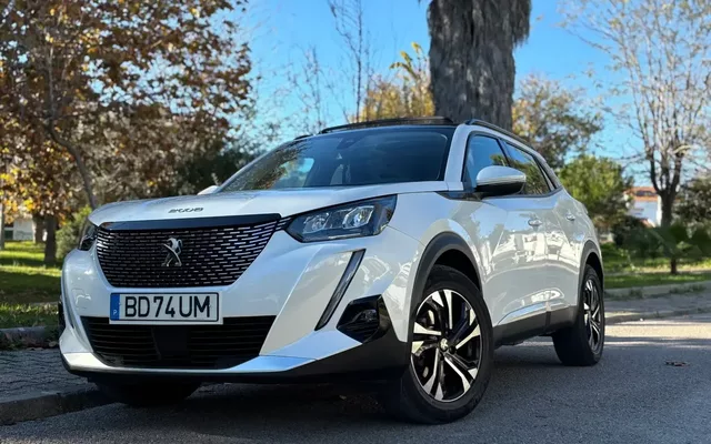 Peugeot 2008 BlueHDi 130 EAT8 Allure Pack