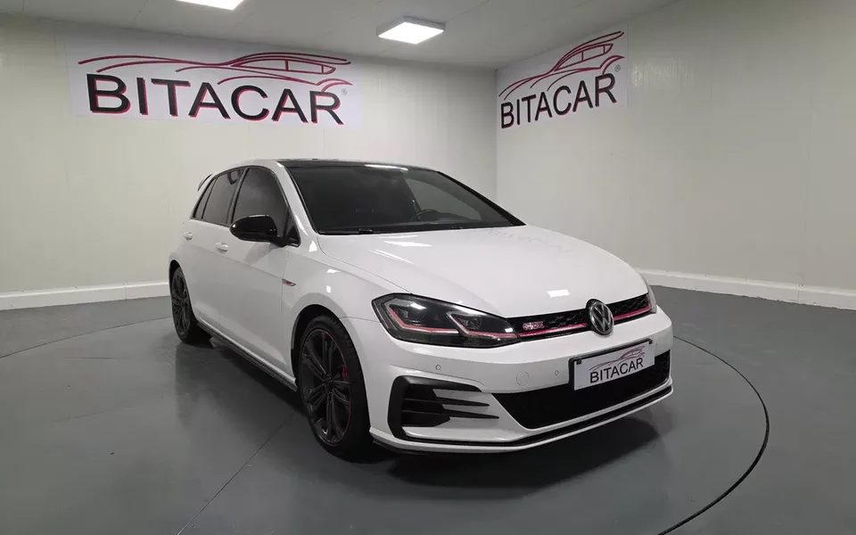 VW Golf 2.0 TSI GTI DSG Performance