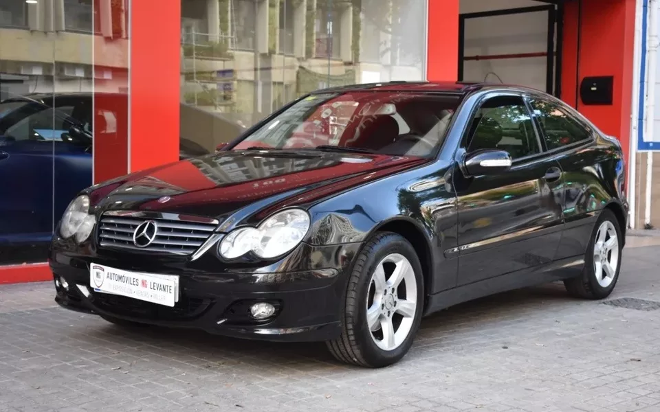 MERCEDES-BENZ Clase C MERCEDES-BENZ Clase C Pequeño Automático de 3 Puertas - 5990€ en Valencia