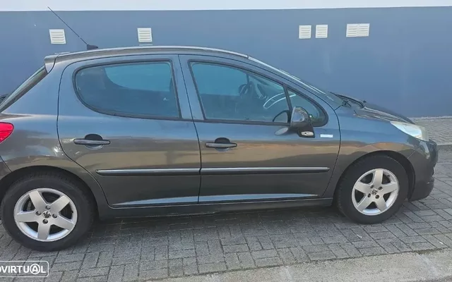 Peugeot 207