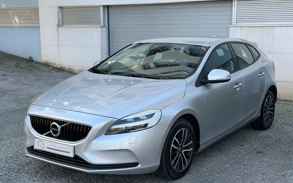 Volvo V40 2.0 D3 Momentum Geartronic