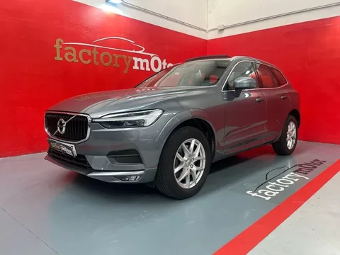 VOLVO XC60 XC60 B4 Momentum FWD Aut.