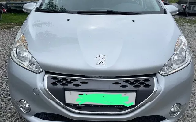Peugeot 208