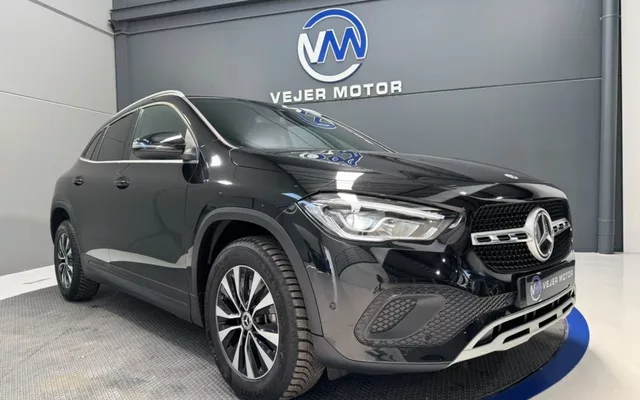 MERCEDES-BENZ Clase GLA GLA 180 7G-DCT
