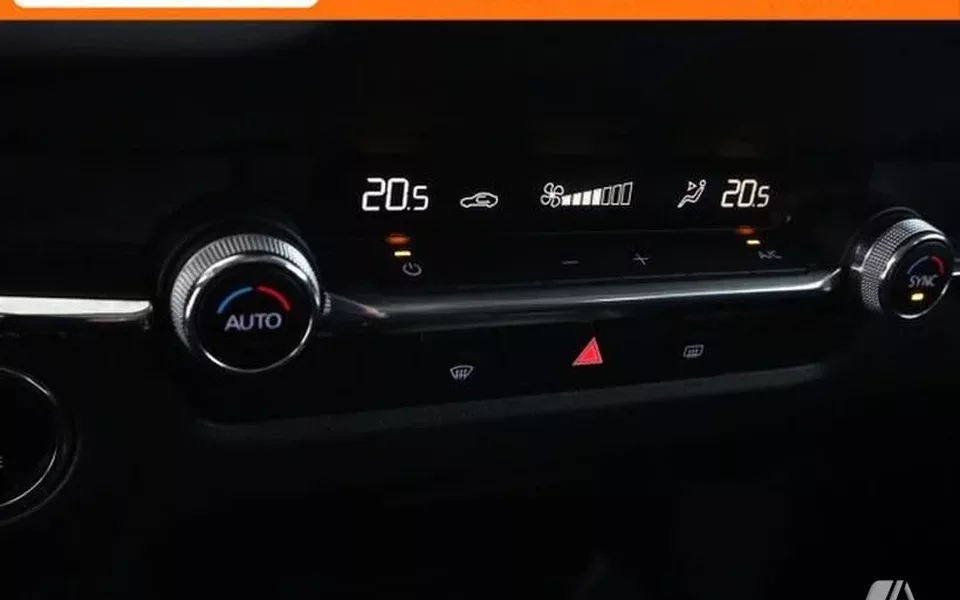 MAZDA CX-30 2.0 e-Skyactiv-X Mild-Hybrid Zenith 2WD