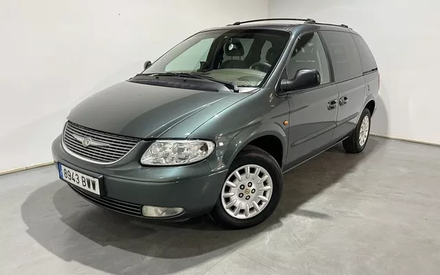 CHRYSLER Voyager Voyager 2.4i SE Aut.