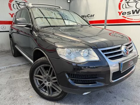 VOLKSWAGEN Touareg Touareg 2.5TDI R5 +Motion Tiptronic