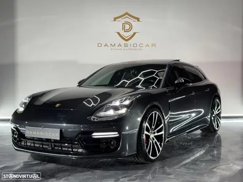 Porsche Panamera Sport Turismo 4 E-Hybrid