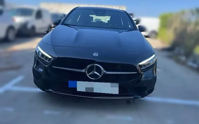 MERCEDES-BENZ Clase CLA A Sedan A 180