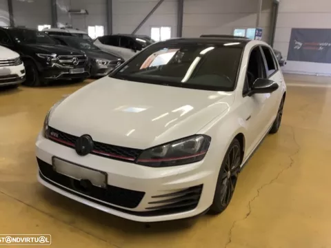 VW Golf GTI Performance BlueMotion DSG