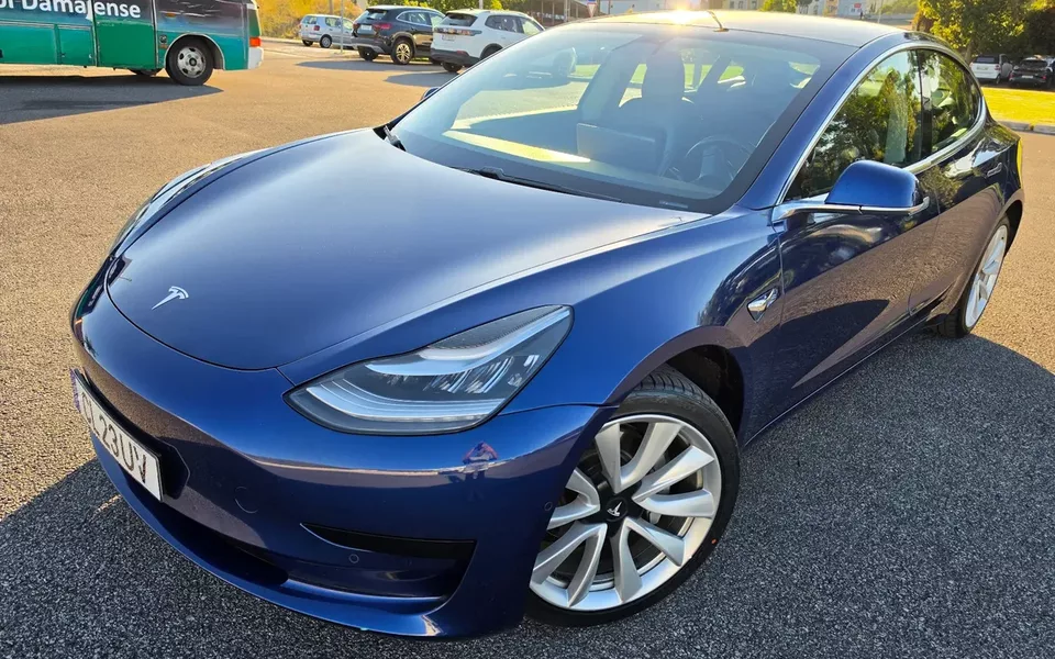 Tesla Model 3 Standard Range Plus RWD