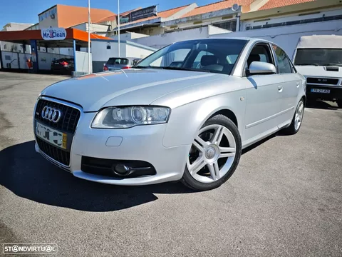 Audi A4 2.0 TDI S-line