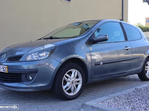 Renault Clio 1.2 16V Pack