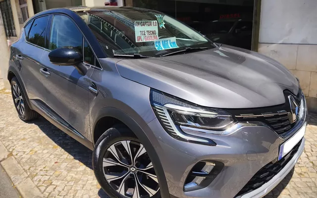 Renault Captur 1.0 TCe Techno Bi-Fuel