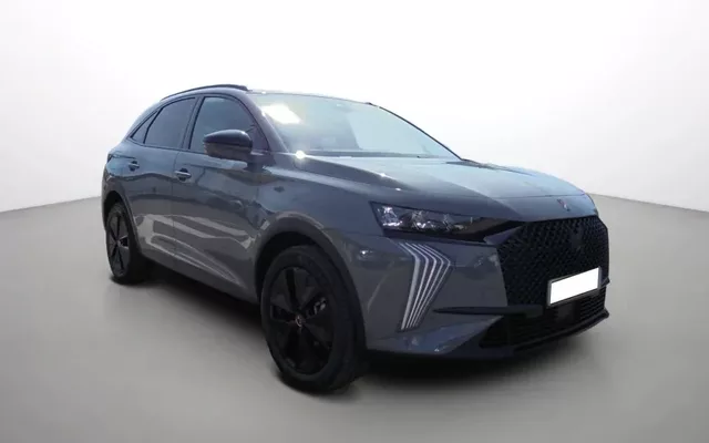 DS DS 7 BlueHDi 130 EAT8 Performance Line Zéro km immatriculé
