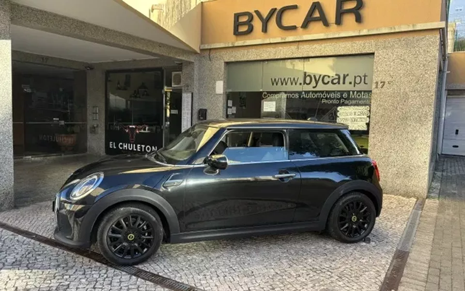 MINI 3 Portas Cooper E Classic S