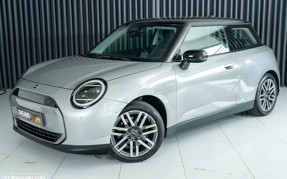 MINI 3 Portas Cooper E Essential