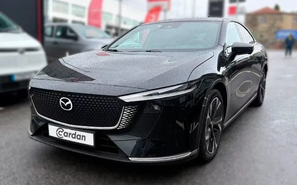 Mazda 6e 80 kWh Long Range Takumi Plus