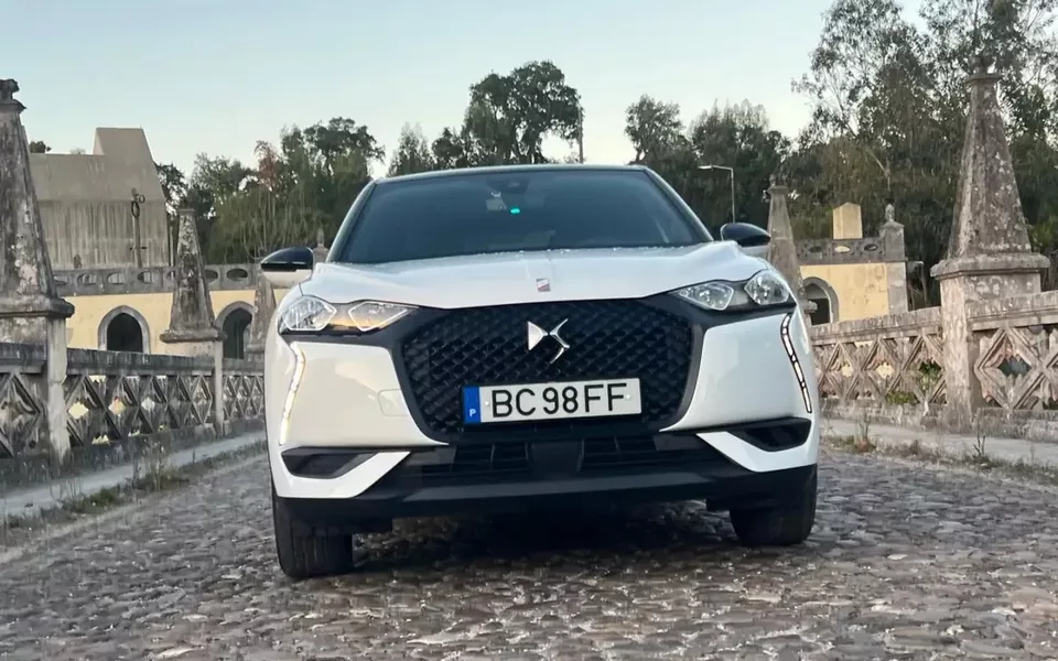 DS DS3 Crossback E-Tense Performance Line