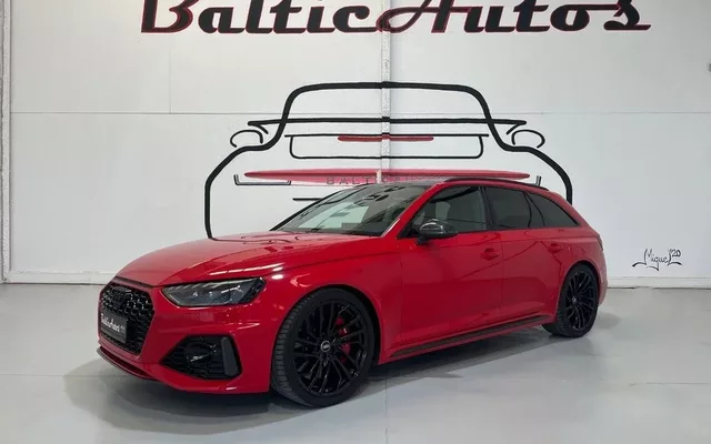 AUDI A4 RS4 Avant TFSI quattro tiptronic