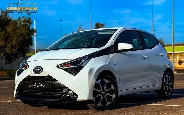 TOYOTA Aygo Aygo 70 x-play - 10900€ en Benicarlo