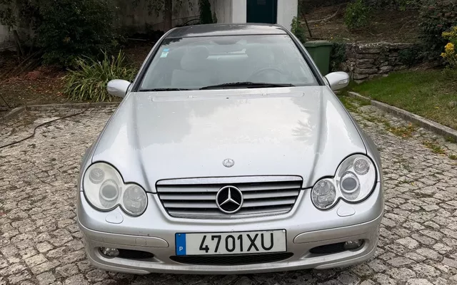 Mercedes-Benz C 220