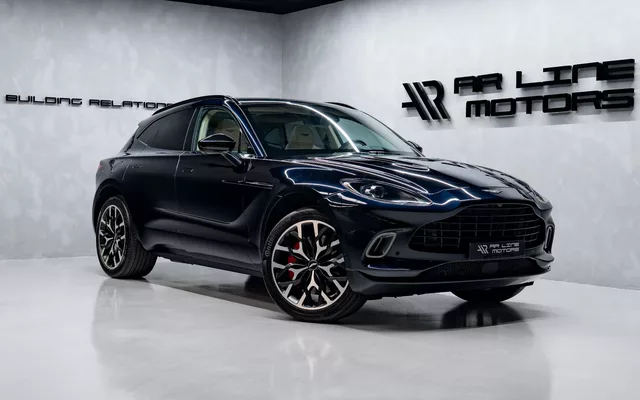 Aston Martin DBX Standard