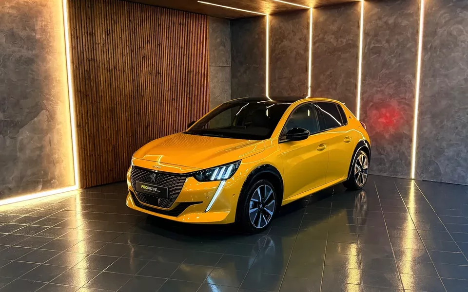 Peugeot e-208 50 kWh GT Pack