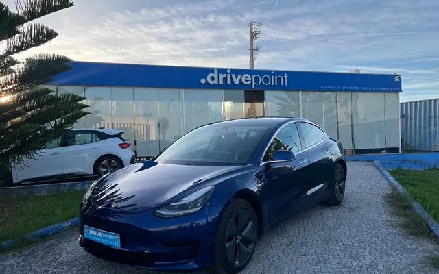 Tesla Model 3 Standard Range Plus RWD