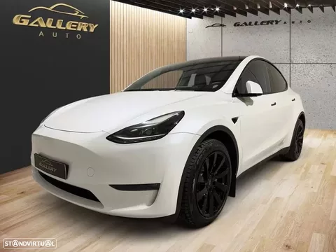 Tesla Model Y Long Range Dual Motor AWD