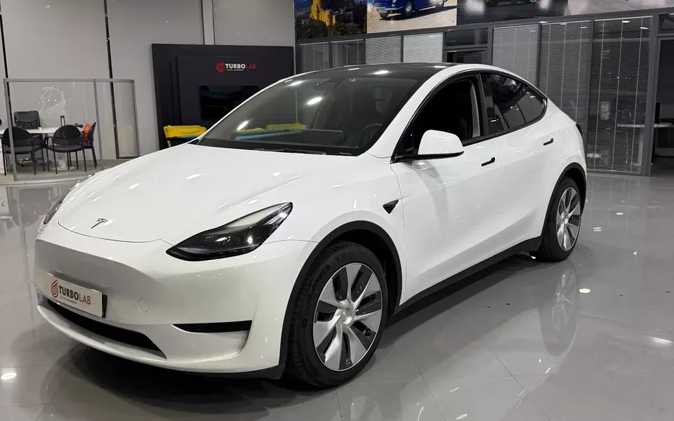 Tesla Model Y Tração Traseira
