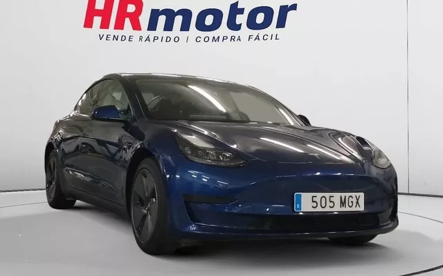 TESLA Model 3 Model 3 Standard Range Premium RWD