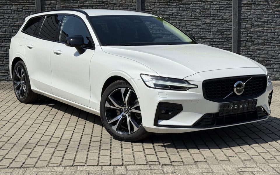 Volvo V60 B4 Plus Dark Automaat