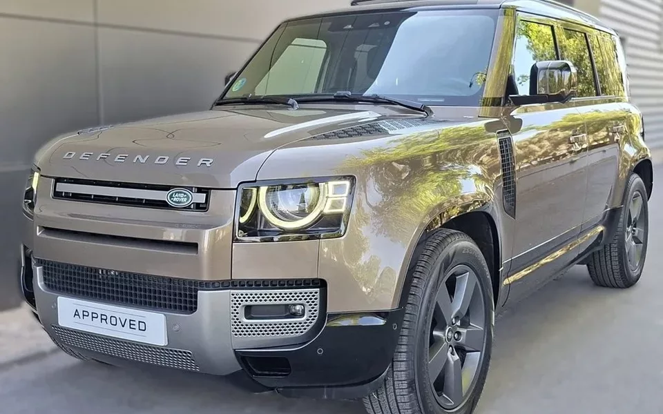 LAND-ROVER Defender Defender 110 3.0D l6 MHEV X-Dynamic HSE AWD Aut. 250