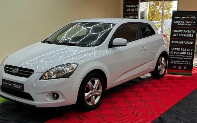 Kia Ceed S Coupé 1.4 CVVT EX ISG
