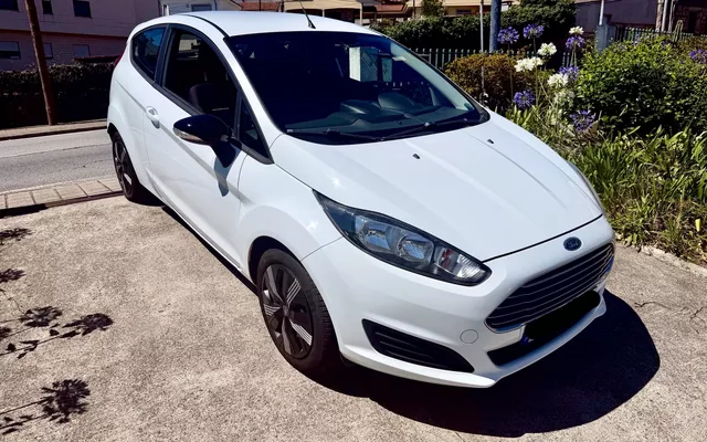 Ford Fiesta 1.0 T EcoBoost Titanium