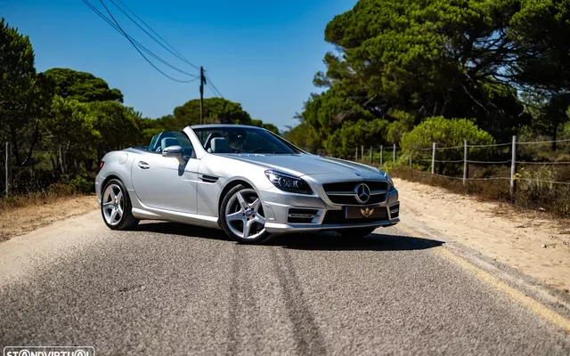 Mercedes-Benz SLK 250 (BlueEFFICIENCY) 7G-TRONIC