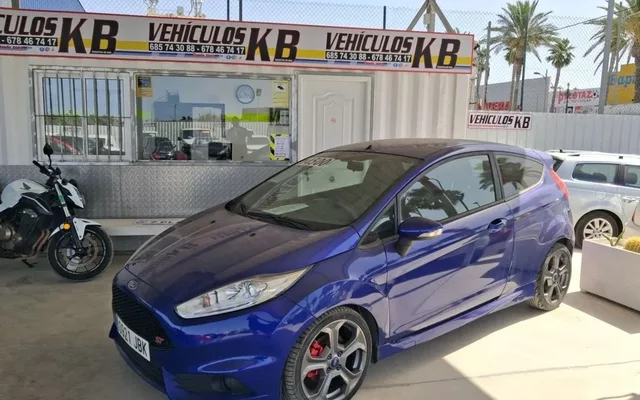FORD Fiesta FORD Fiesta Pequeño Manual de 3 Puertas