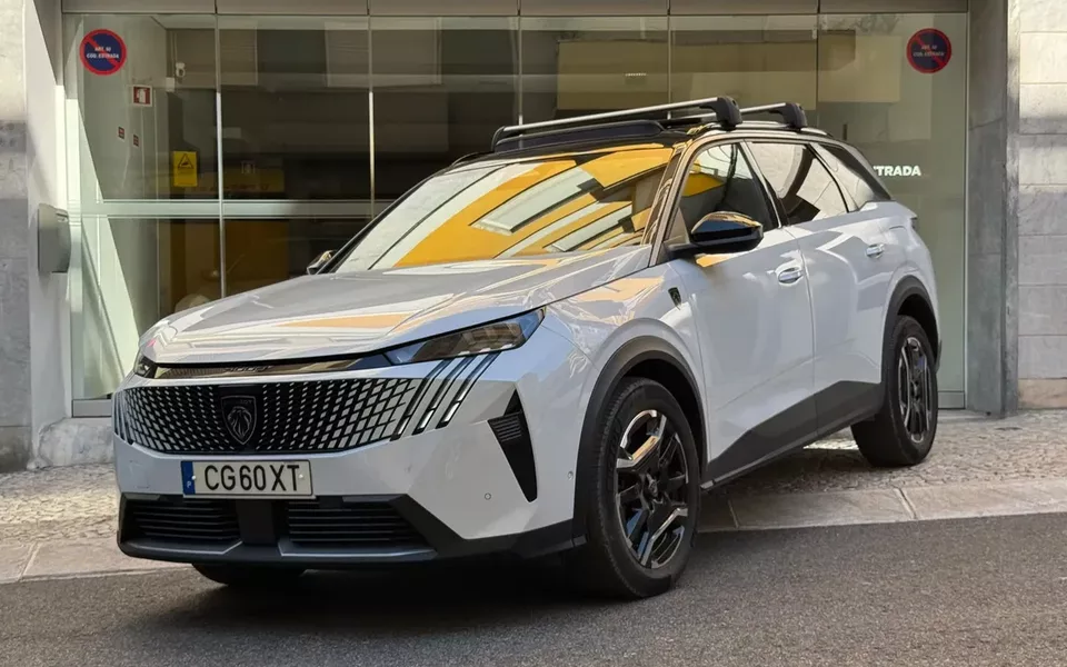Peugeot 5008 1.6 Plug-in Hybrid GT e-DCS7