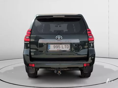 TOYOTA Land Cruiser Land Cruiser D-4D GX