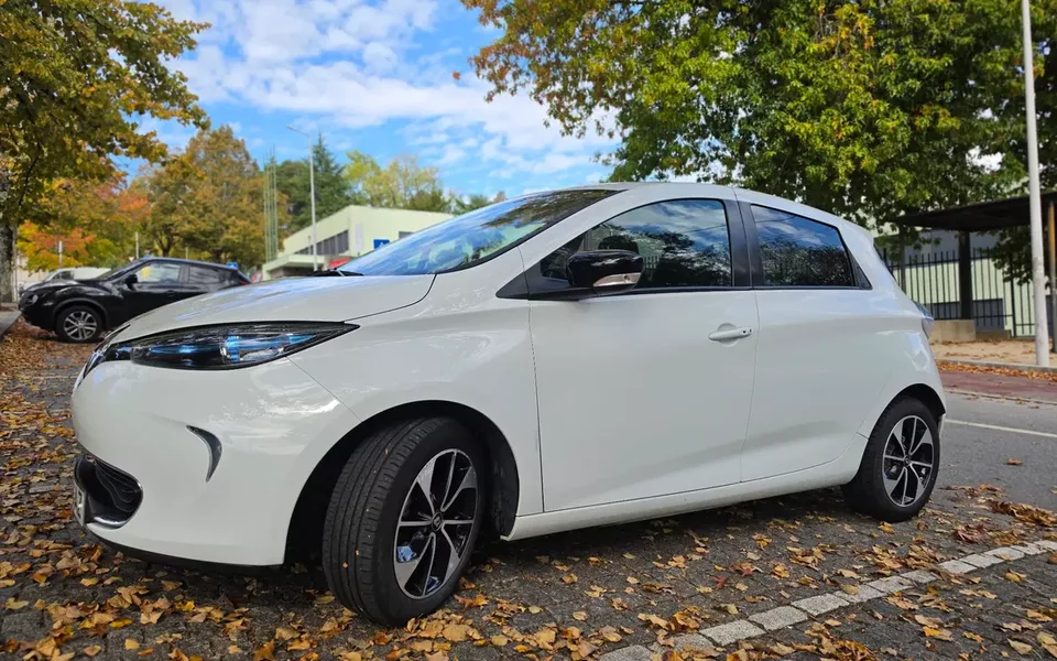 Renault Zoe (c/ Bateria) 41 kwh Intens