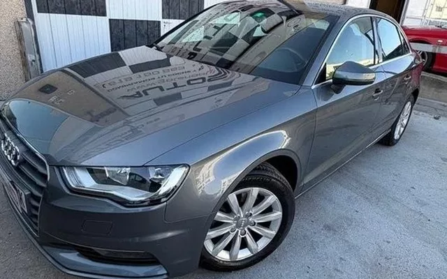 AUDI A3 A3 Sedán 1.6TDI Black line edition 85kW