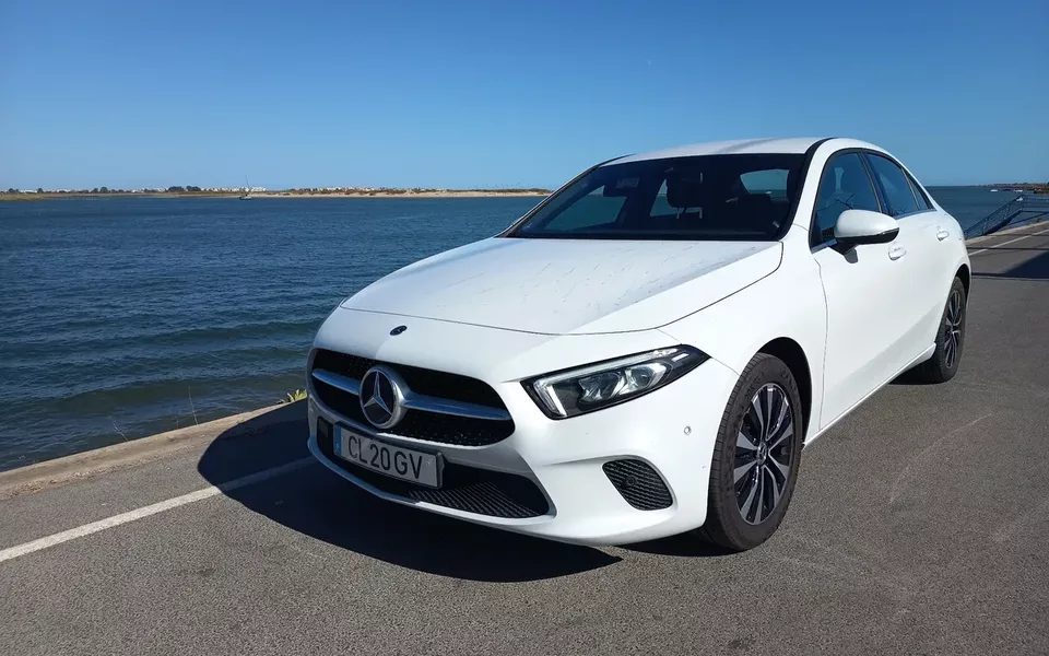 Mercedes-Benz A 250 Limousine e 8G-DCT Progressive