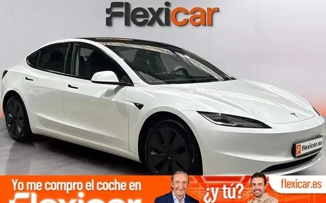TESLA Model 3 RWD