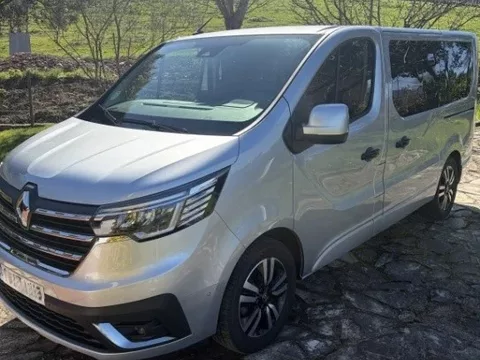 RENAULT Trafic Combi RENAULT Trafic Combi Monovolumen 150cv Automático de 5 Puertas