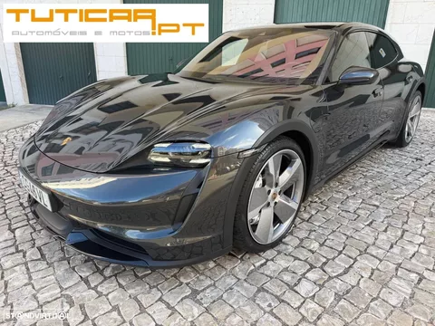 Porsche Taycan Cross Turismo Turbo
