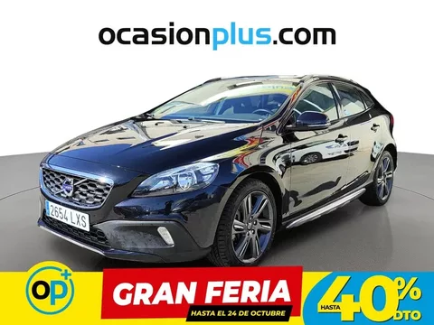 VOLVO V40 Cross Country V40 Cross Country D3 Momentum Aut. - 11590€ en Maliaño