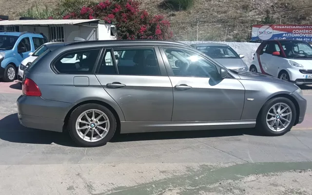 BMW 320