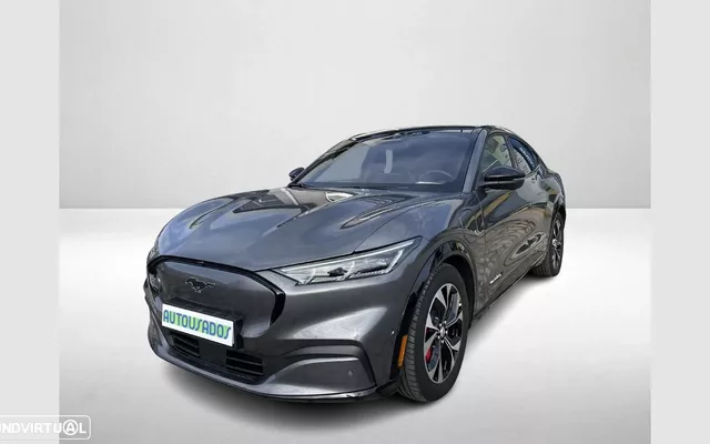 Ford Mustang Mach-E Alargada AWD