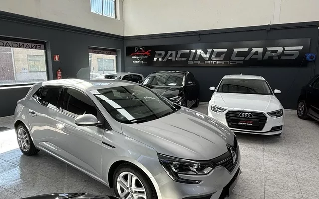 RENAULT Mégane Mégane 1.5dCi Blue Limited 70kW - 11500€ en Villares de reina